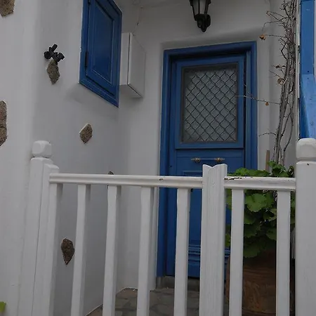 Peter's Arhontiko Apartment Mykonos Town